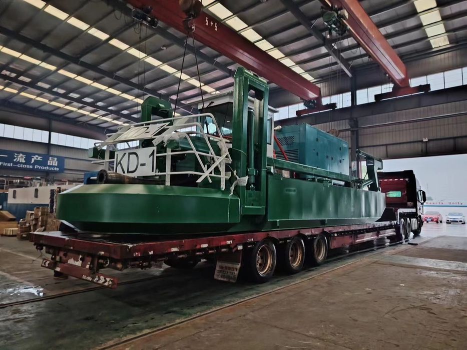 Продажа земснаряда и пантона