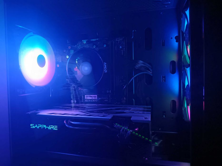 Геймърски компютър с Radeon rx 580 и Ryzen 5 4500