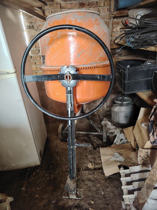 Продается бетономешалка