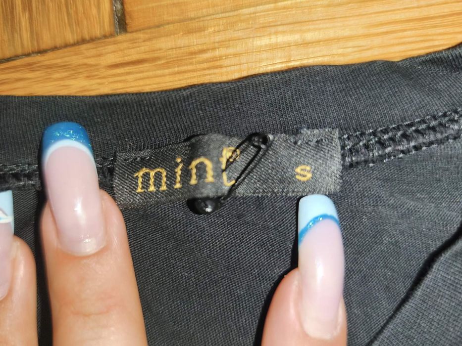 Тениска с ефект обръщащи се паети