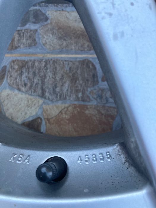 гуми с джанти 17 ки