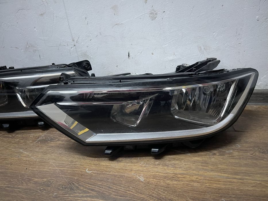 Faruri Far stanga dreapta  VW Passat B8 2015-2020 cod 3G1941006B