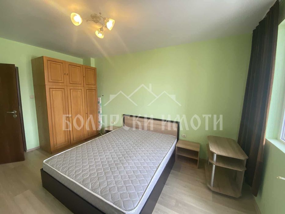 Тристаен Южен апартамент в Слънчев Дом