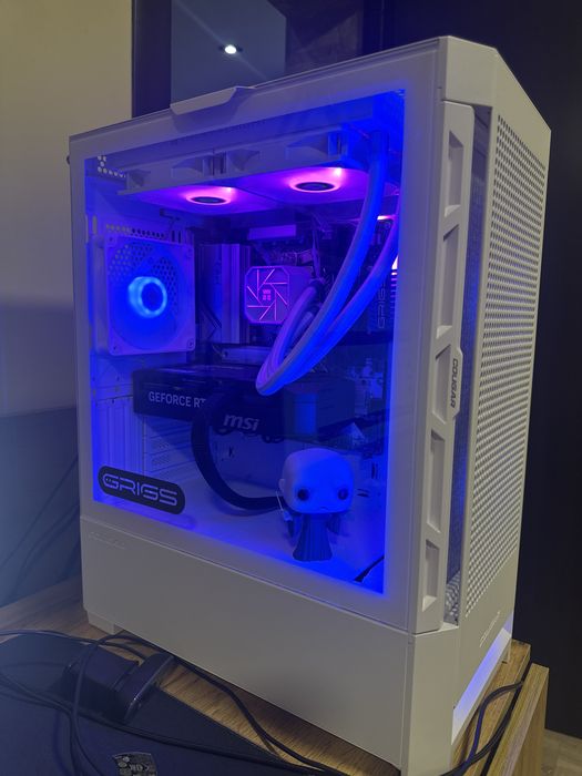 Продавам компютър – Ryzen 5 9600X / RTX 5070 12GB