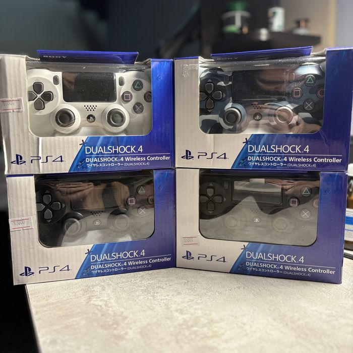 Продается оригинал джойстик Dualshock для PS4
