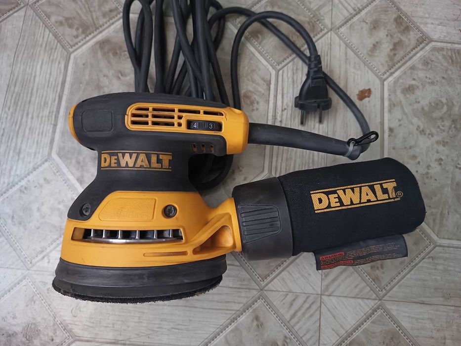 Эксцентриковая шлифовальная машина DeWalt DWE6423-QS