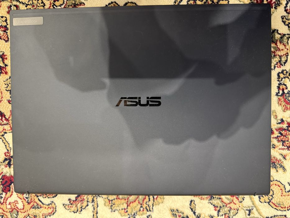 Продам Asus ExpertBook
