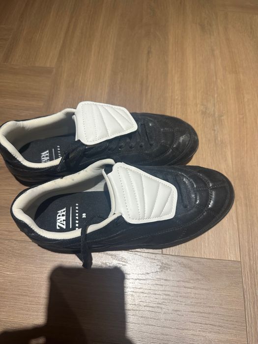 Спокртивные кроссовки Zara