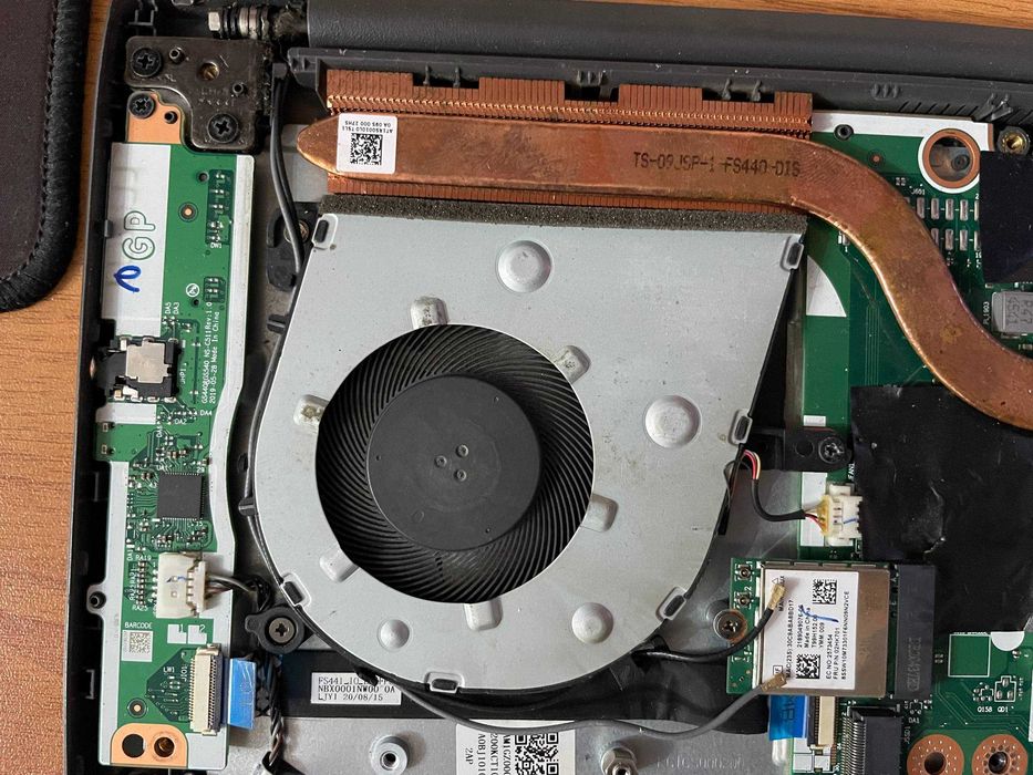 Ноутбук Lenovo V14-ada