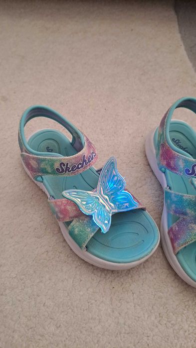 Оригинални светещи сандали Skechers