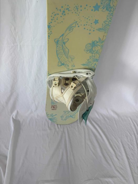 Placa snowboard Flow Venus 151cm cu legaturi Flow
