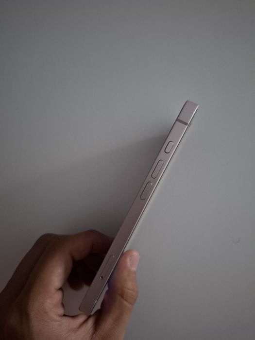 Iphone 17e заключен с ICloud