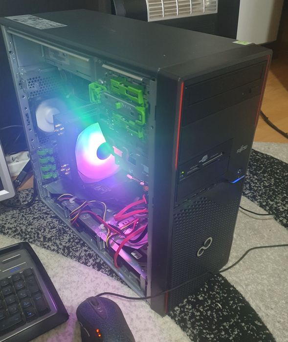 Fujitsu Siemens Esprimo P910 (i7) Bucuresti Sectorul 2 • OLX.ro