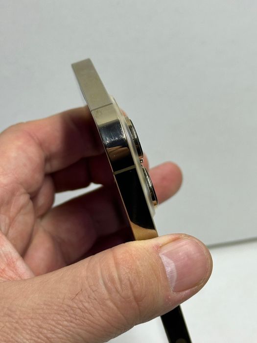 Продам Айфон 13 Про 256г