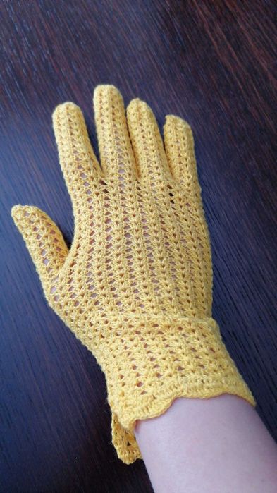 Vand manusi crosetate manual