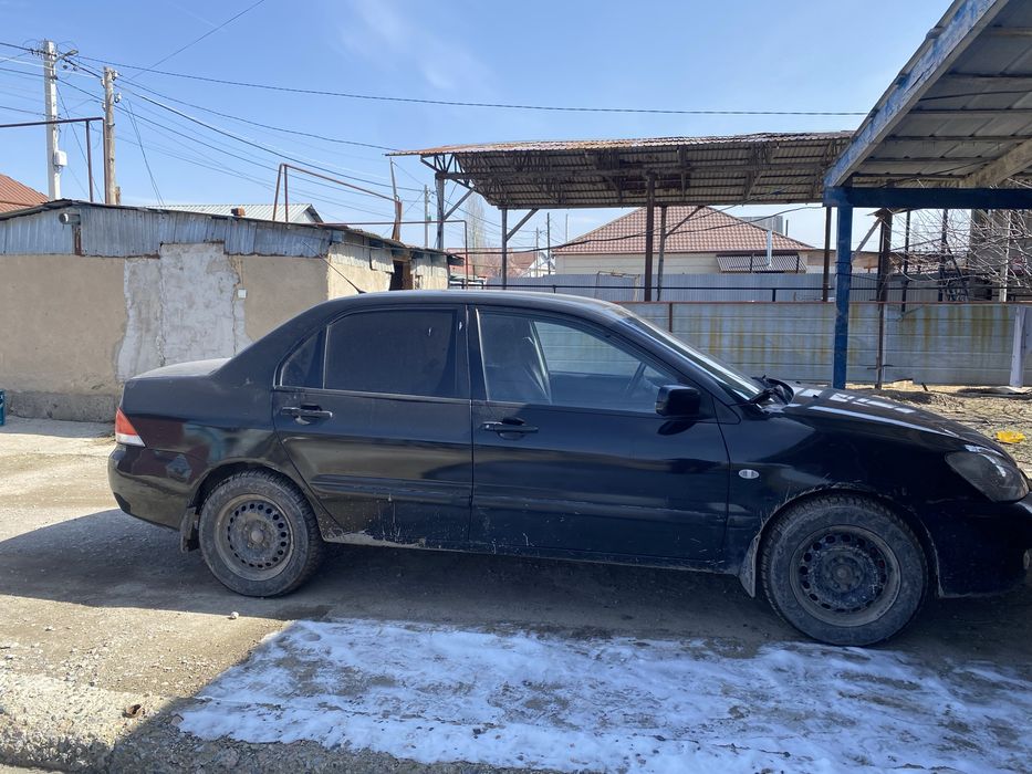 Продам митсубиси лансер 2007 года