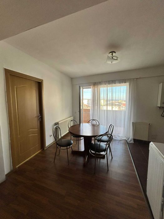 Închiriez apartament semimobilat apahida, 3 camere, zona centrala
