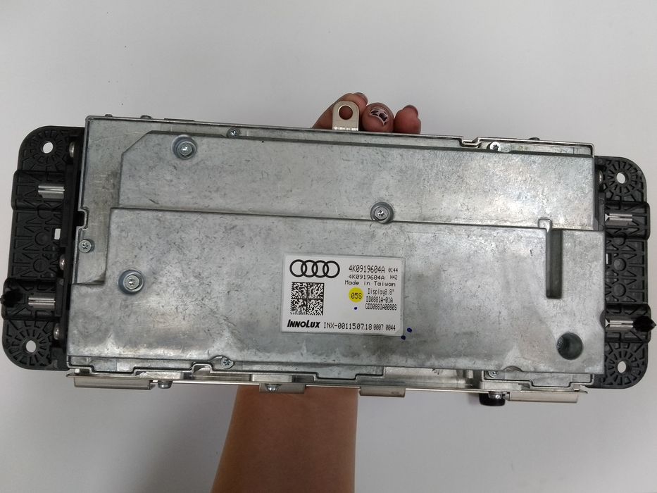 Екран,медия Audi A6C8 2020