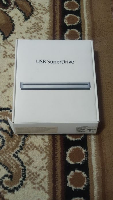 Apple  для чтения дисков. USB SuperDrive