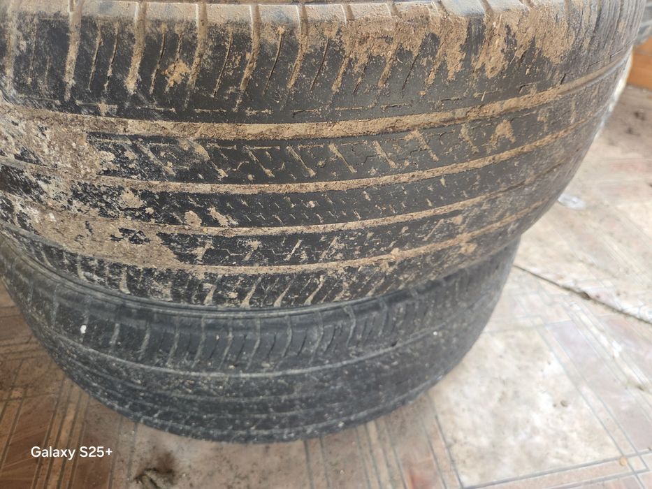 Летние шины 235 /55/ 18