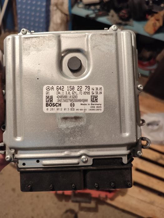 Компютър двигател Mercedes CLS320 W219