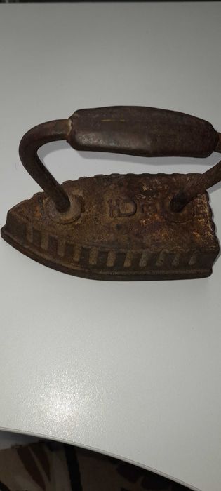 Утюг раритет больше 100 лет
