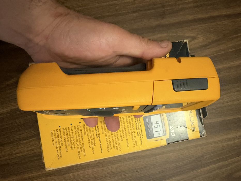 Fluke 233 мултиметър