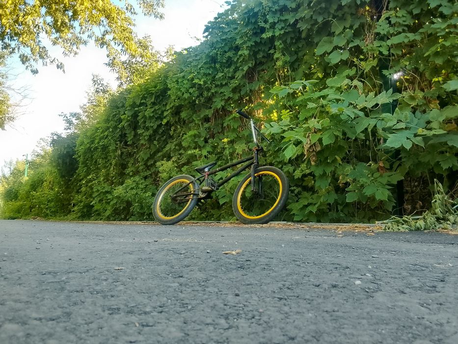 Продам трюковой bmx