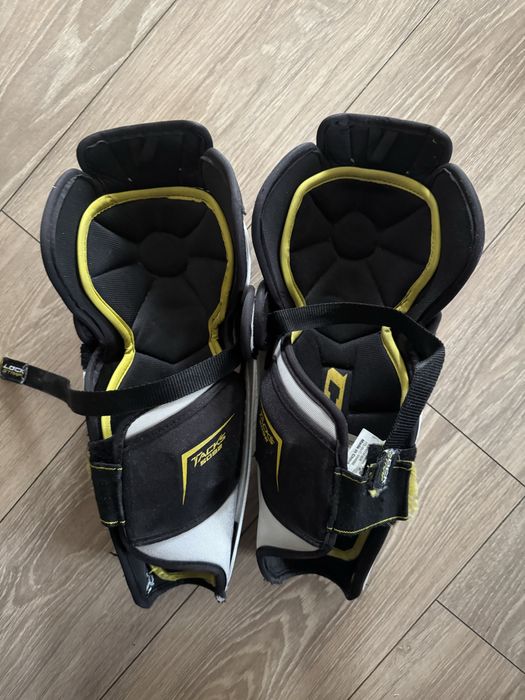 Щитки хоккейные CCM Jr  12   30 см
