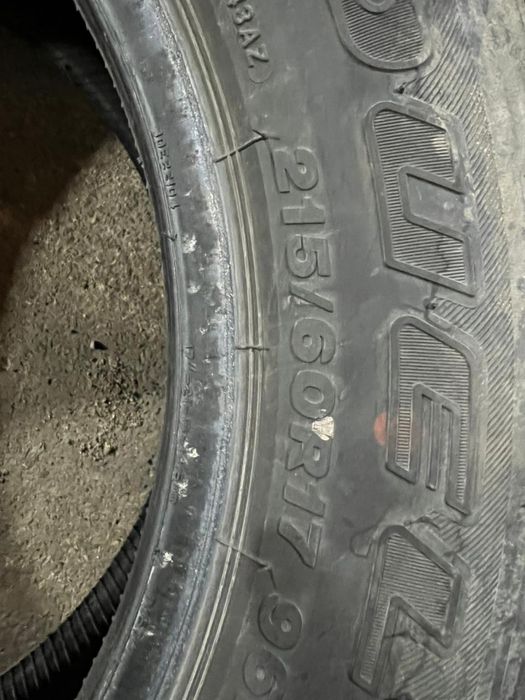 Автомобильнве шины 215/60 R17