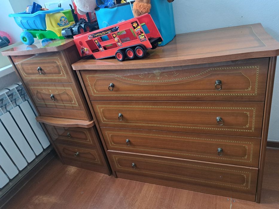 Спальный гарнитур срочно и дешево