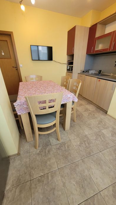 Дава се под наем Четиристаен апартамент в Варна, Окръжна болница - 90 кв.м за 663 € - Снимка #2