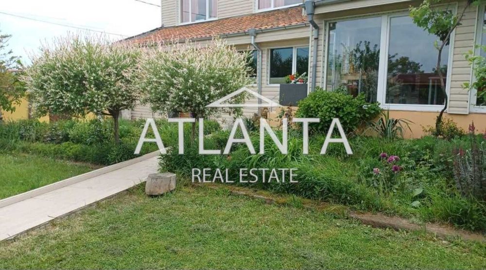 Продава се Къща в с. Синеморец, Област Бургас - 293 кв.м за 1451 €/кв.м - Снимка #2