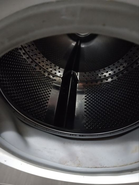 Пералня Индезит италианска