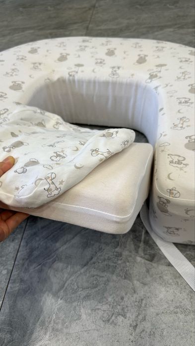 Подушка для кормления.