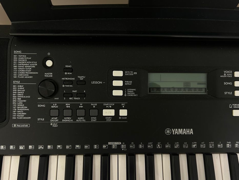 Синтезатор Yamaha