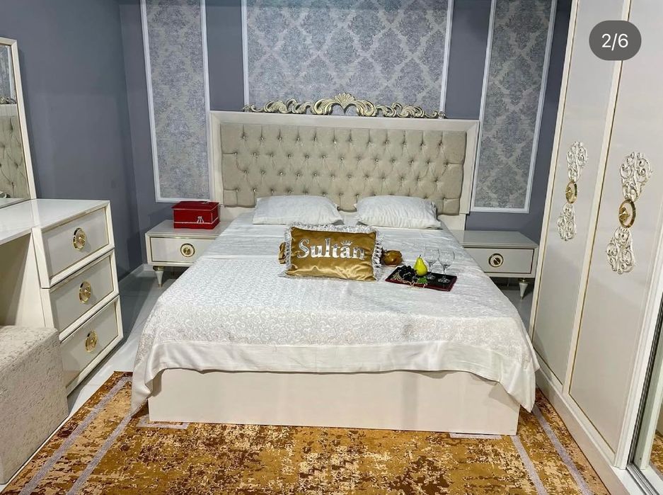 Спальный гарнитур