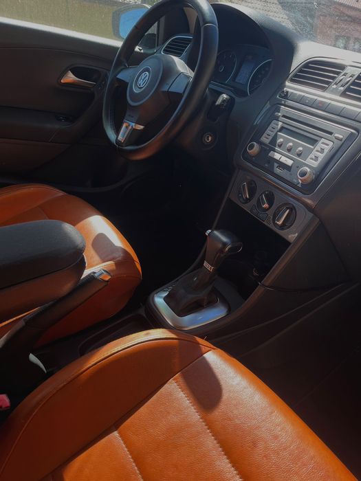 VOLKSWAGEN Polo 2010 — imagine 5