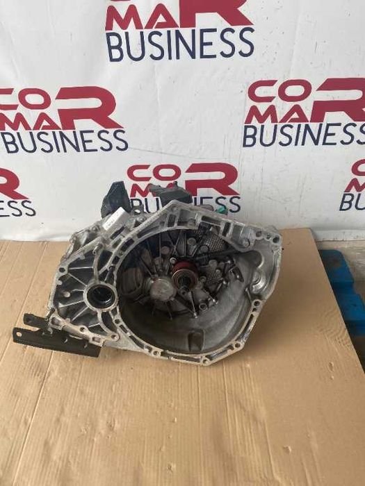 Cutie de viteza DACIA DUSTER 4X4 1.2 TCE