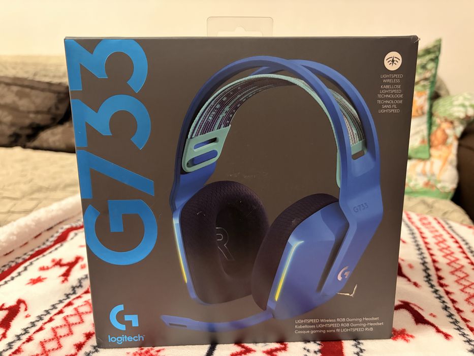 Casti gaming Logitech G733