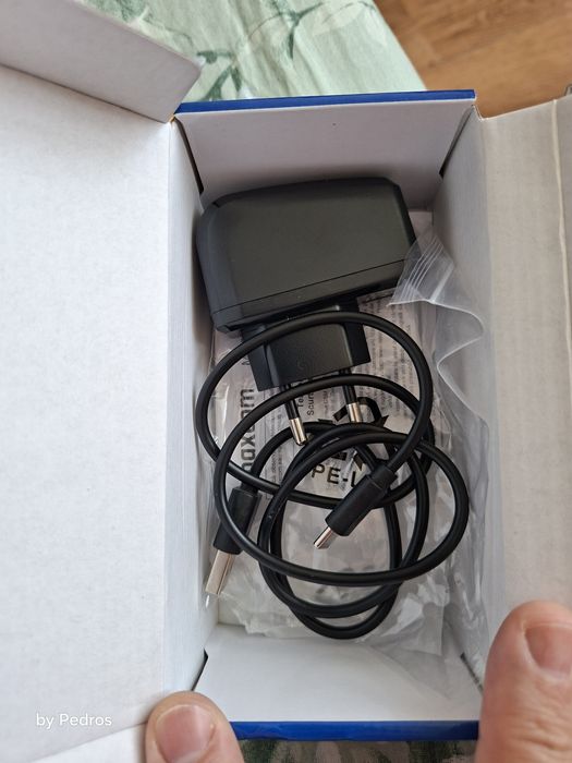 Vând telefon mobil Maxcom MM 248 4G