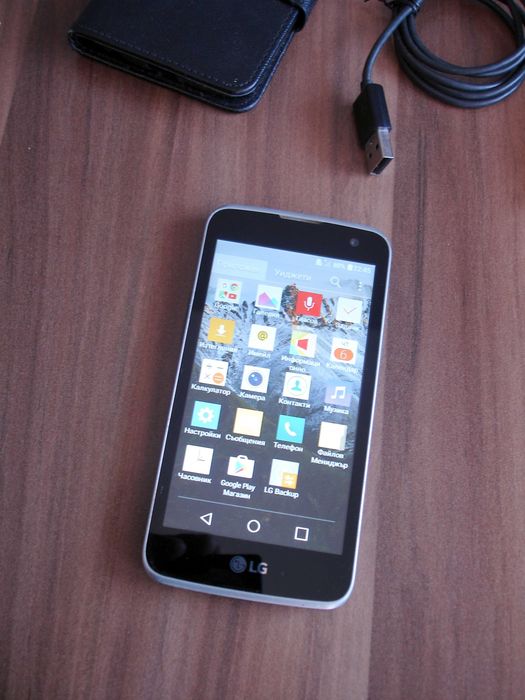 LG K4 (версия K120E) – компактен смартфон, телефон