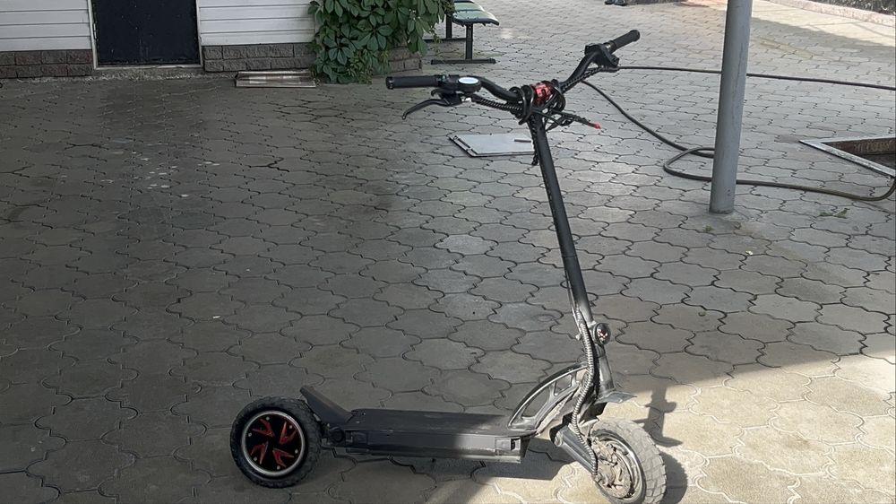 Продам kugoo G-booster