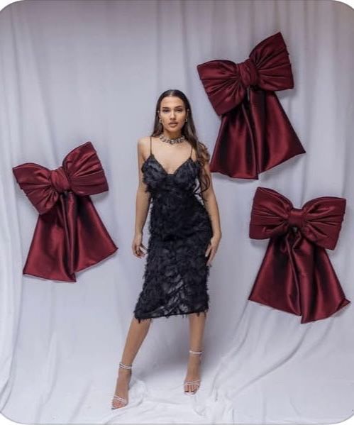 Рокля с пера shein