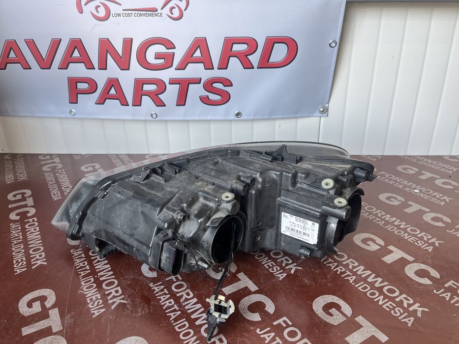 Фар VW Polo 09- ляв и десен