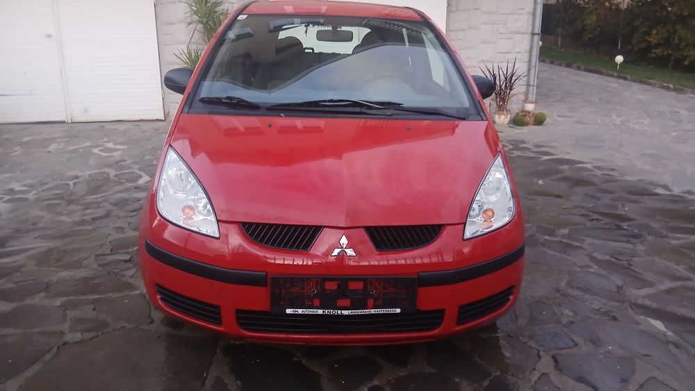 MITSUBISHI Colt