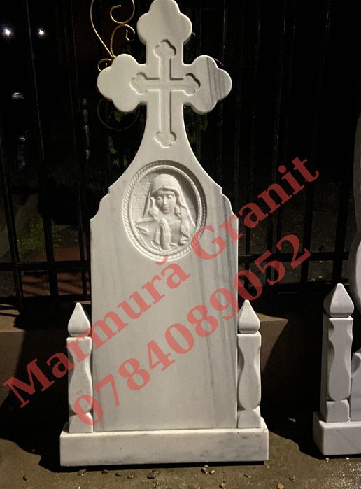 Cruci marmură-Monumente funerare