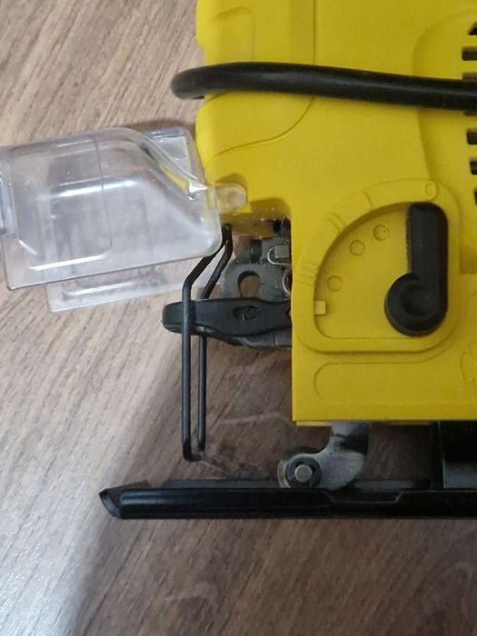 Лобзик Stanley 600 W.