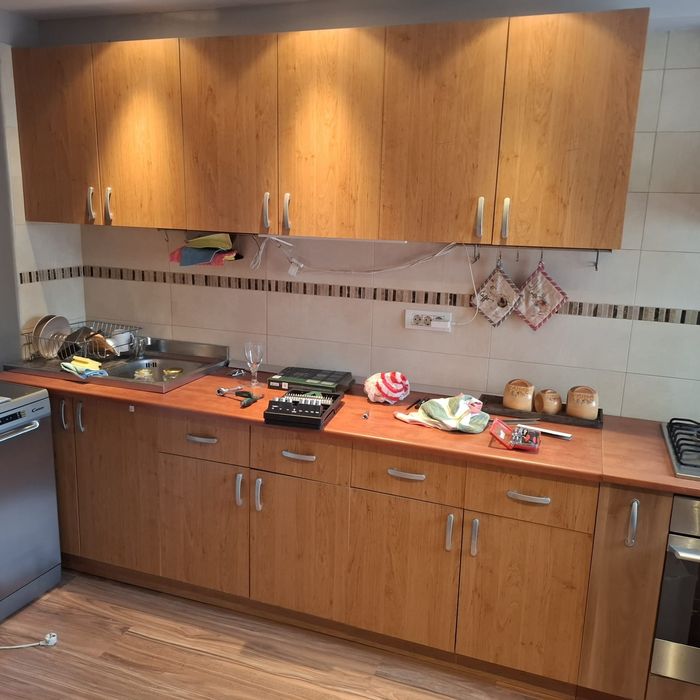 Bucatarie de vanzare - disponibila pana pe 7 feb