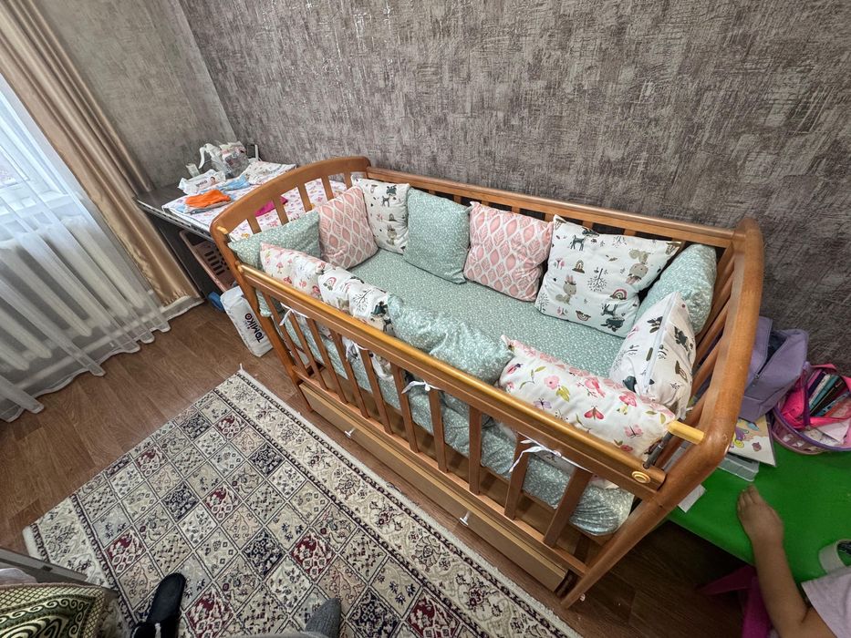 Продам бортики для девочек